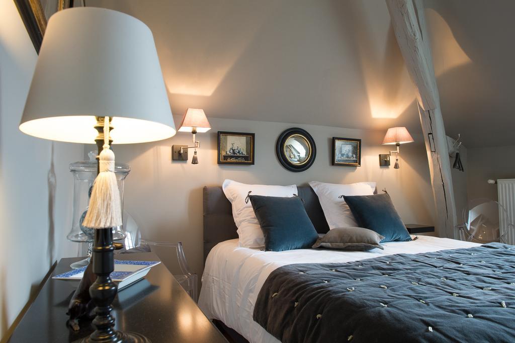 La Folie Saint Julien Bed & Breakfast Room photo